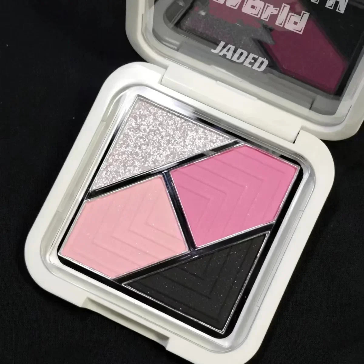 4 Colors Eye Shadow Palette Matte Glitter Green Eyeshadow