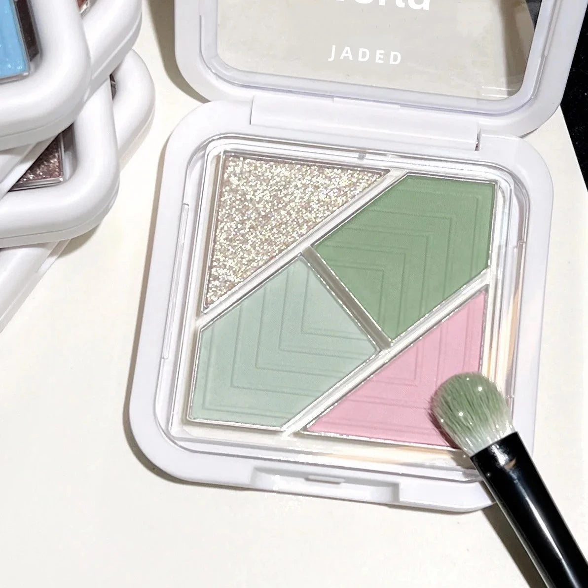 4 Colors Eye Shadow Palette Matte Glitter Green Eyeshadow